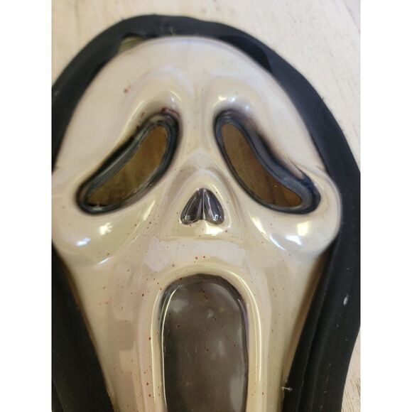 E.U. Scream blood splatter - Picture 5 of 11